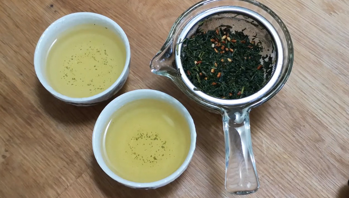 genmaicha green tea in cups