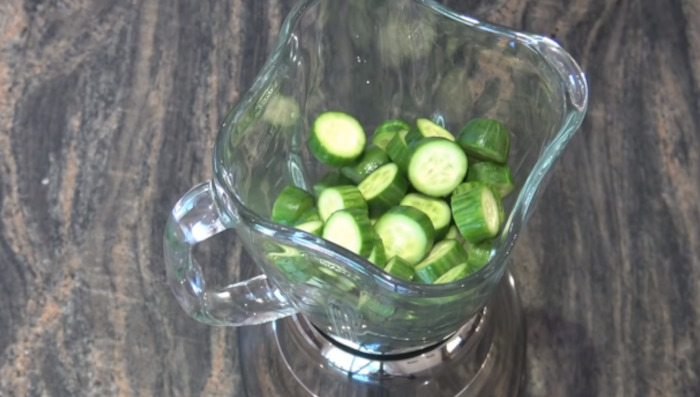 cucumbers in cup