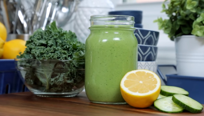 Recipe to make clean green juice shot!