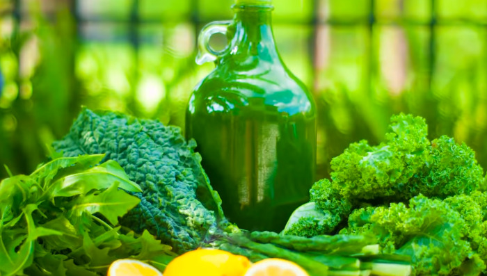 best healthy green juice benefits and recipe!
